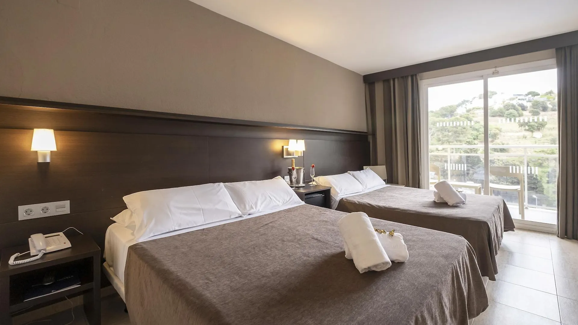 Hotel Rosamar Garden Resort 4* Lloret de Mar 4*,